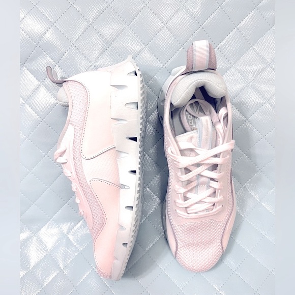 NWT REEBOK Zig Dynamica Women's sneakers 👟 size 8 - Picture 13 of 16